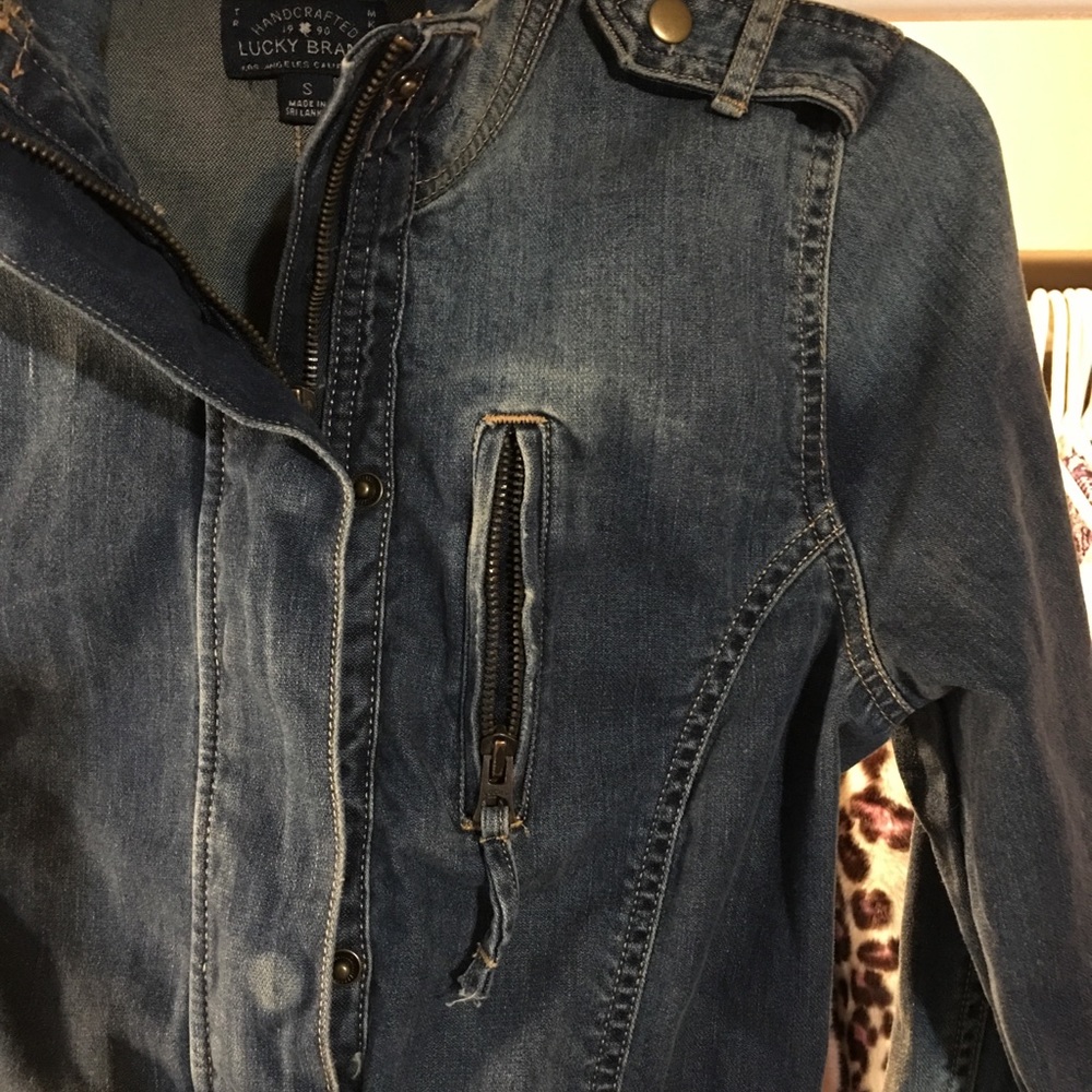 Lucky jean jacket with zippers, and elastic waist - Picture 3 of 5